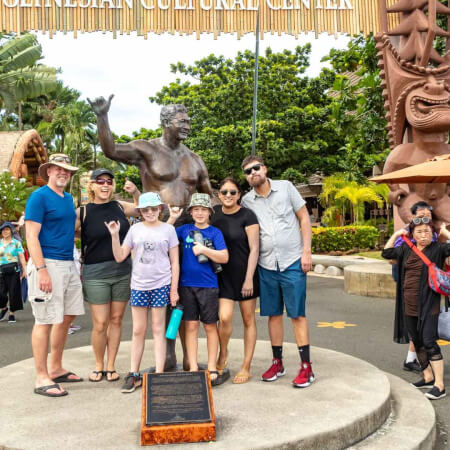 polynesian cultural center entrance group photo oahu product image