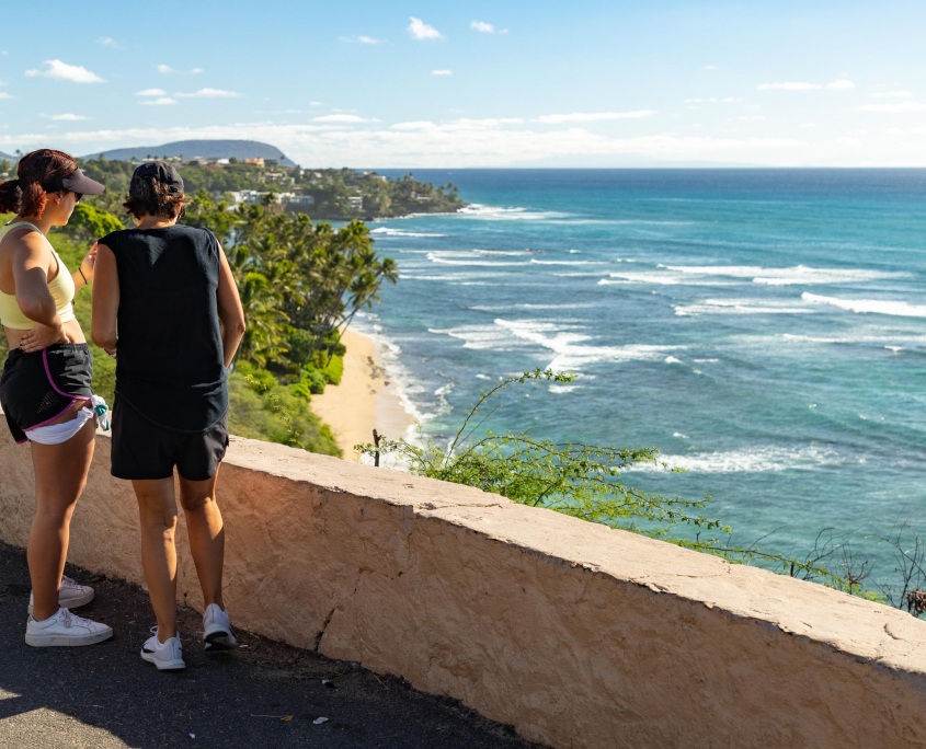 Beach and Surf Lookout Visitors near Honolulu Oahu