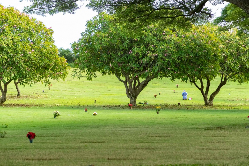 Punchbowl National Memorial of the Pacific Grave Makers and Visitor Honolulu Oahu