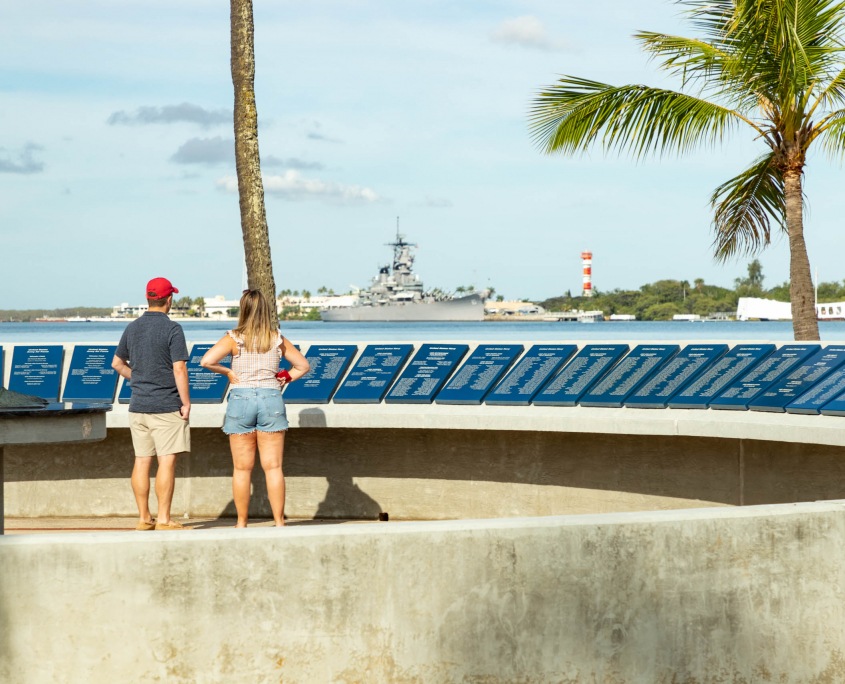 Pearl Harbor Visitor Center Outdoor Exhibits visitors Oahu