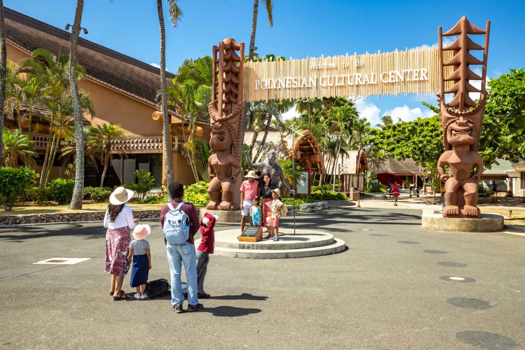 Polynesian Cultural Center Entrance and Visitors Photo Oahu