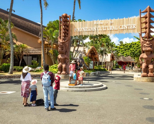 Polynesian Cultural Center Entrance and Visitors Photo Oahu