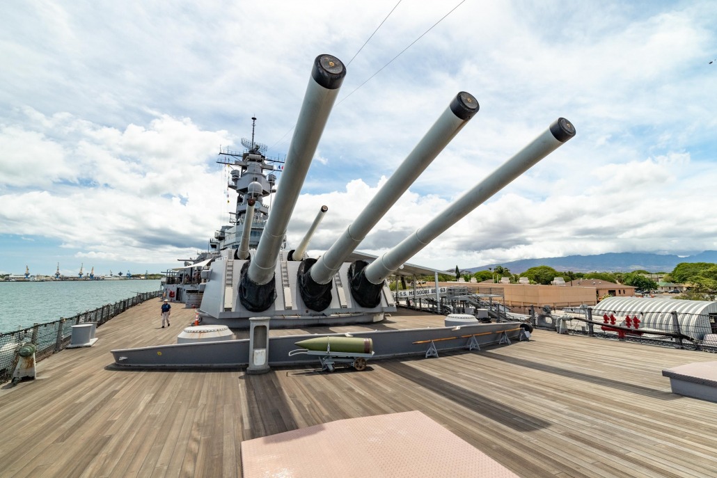 USS Missouri Battleship Guns and Shell Pearl Harbor Oahu