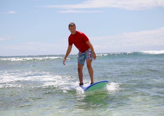 kauai group surf lesson hawaiian style surfing kauai surf