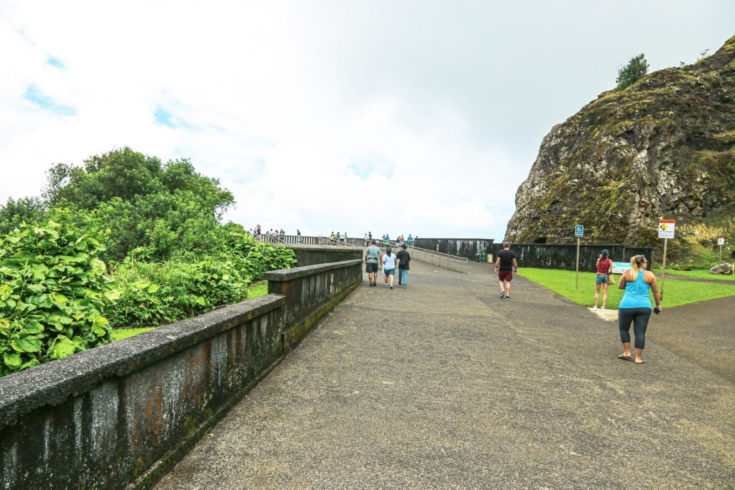 nuuanu pali lookout oahu hawaii