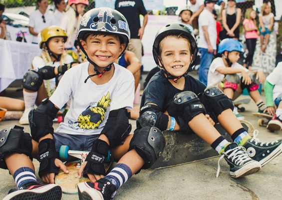 gen culture oahu airport shuttle to gen culture activities slider skateboarding kids